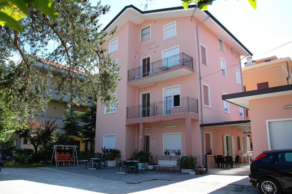 Villa Linda Affittacamere Bellaria-Igea Marina Eksteriør bilde